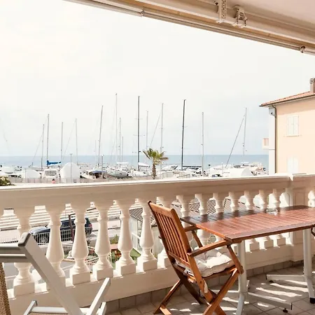 Residenza Santa Cecilia Aparthotel 3*